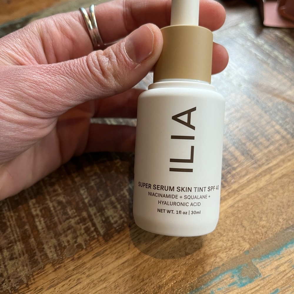 Ilia Super Serum Skin Ti t SPF 40